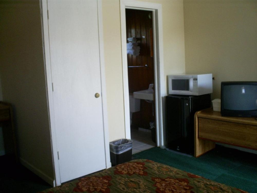 Room image 2