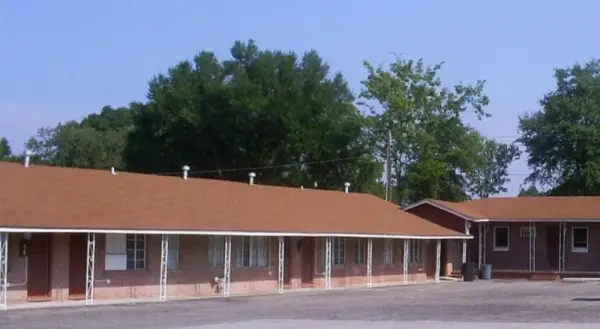 Crestview Inn Main image