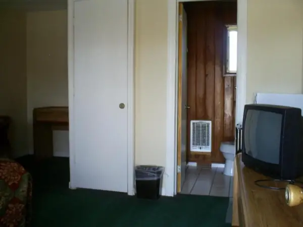 Crestview Inn 6